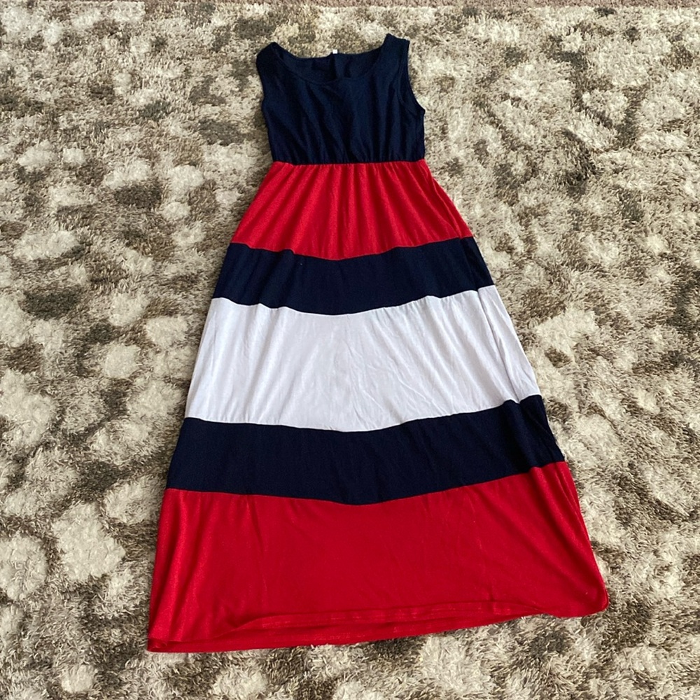 red white and blue maxi dress. Size: Womens small
